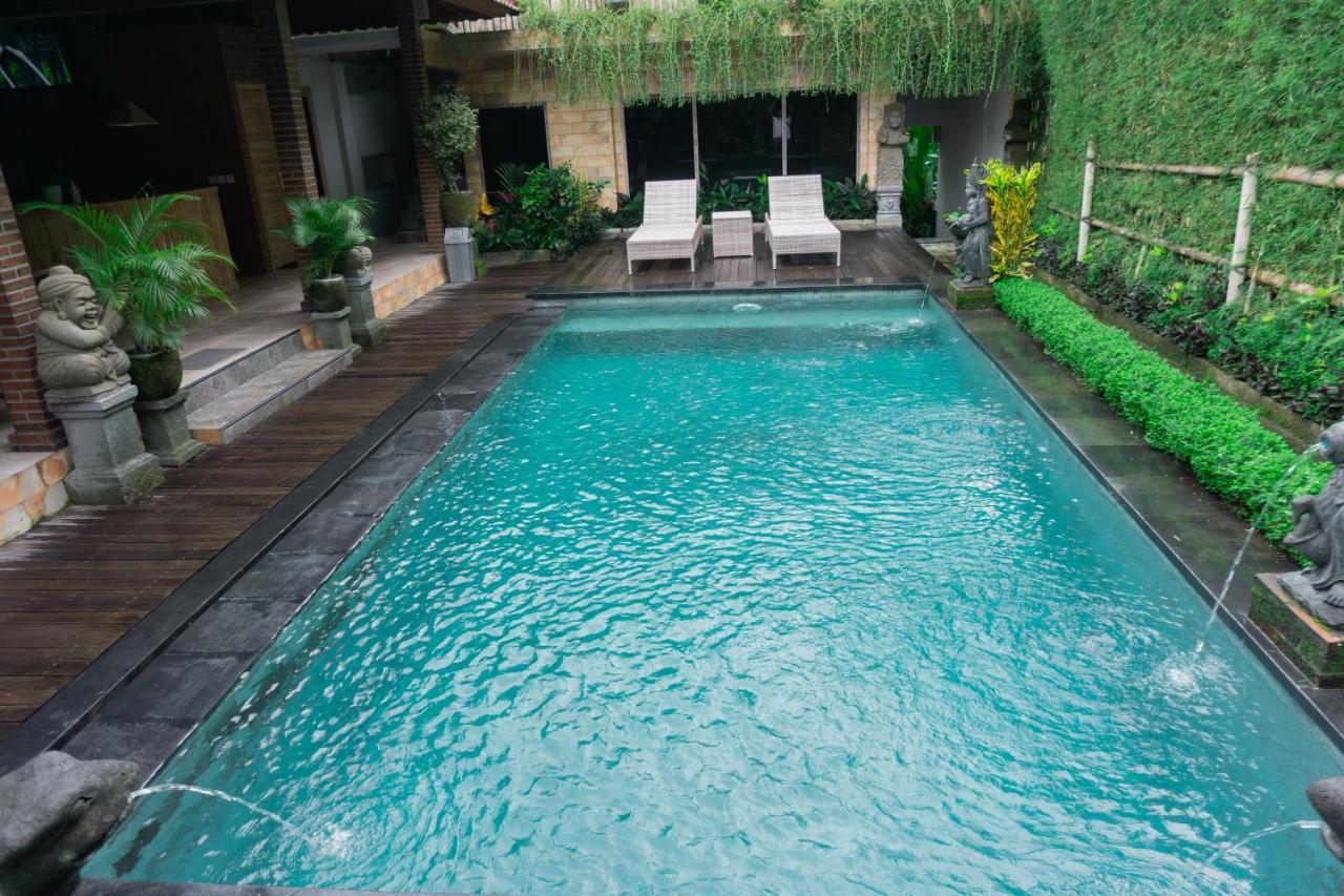 Prayatna * Ubud